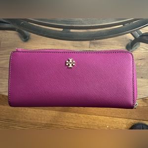 Tori Burch Emerson L Zip Continental Wallet